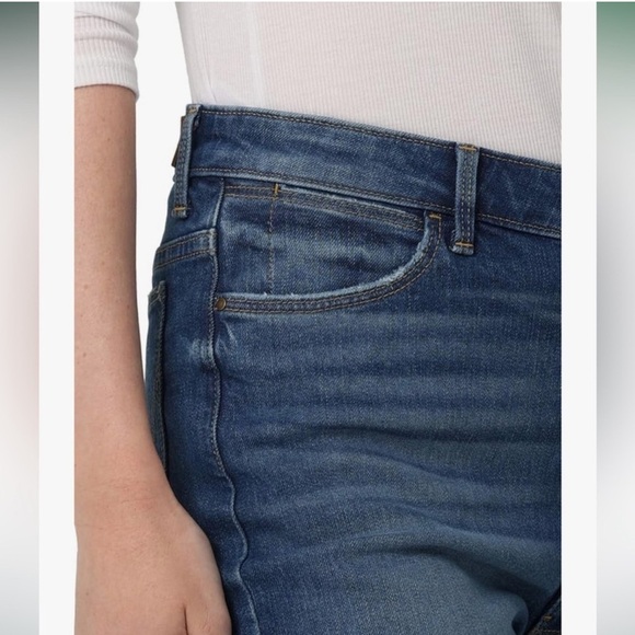 Wrangler Women's High Rise Loose Straight Crop Casual Jeans NWT Size 10/30 - Picture 5 of 10